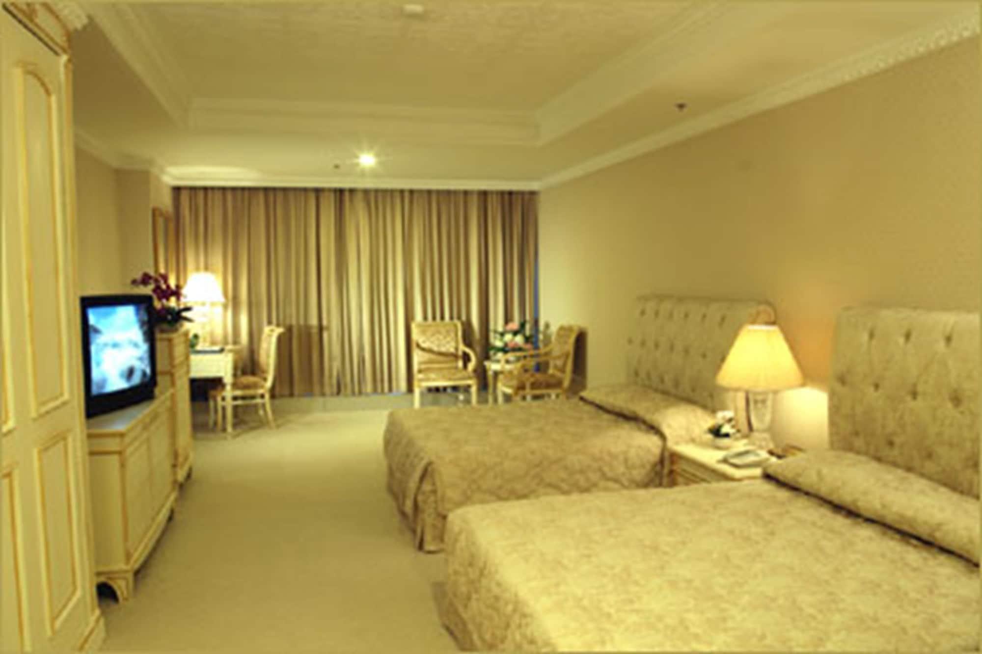 Adriatic Palace Bangkok Esterno foto