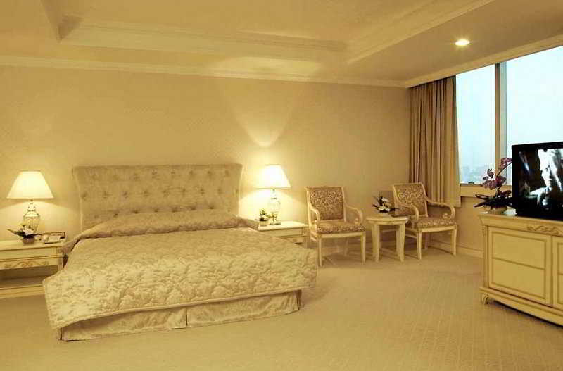 Adriatic Palace Bangkok Esterno foto